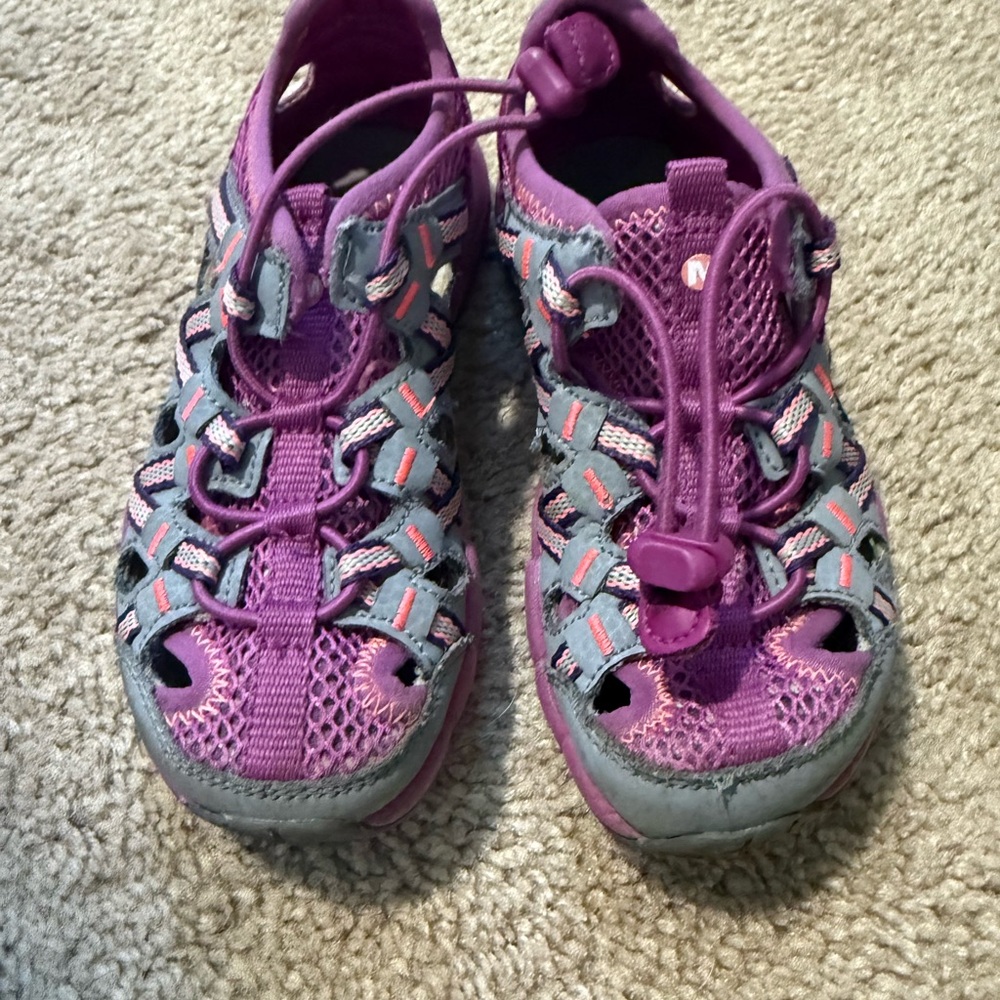 Merrell Kids Purple and Gray Closed-Toe Sandals/Water Shoes